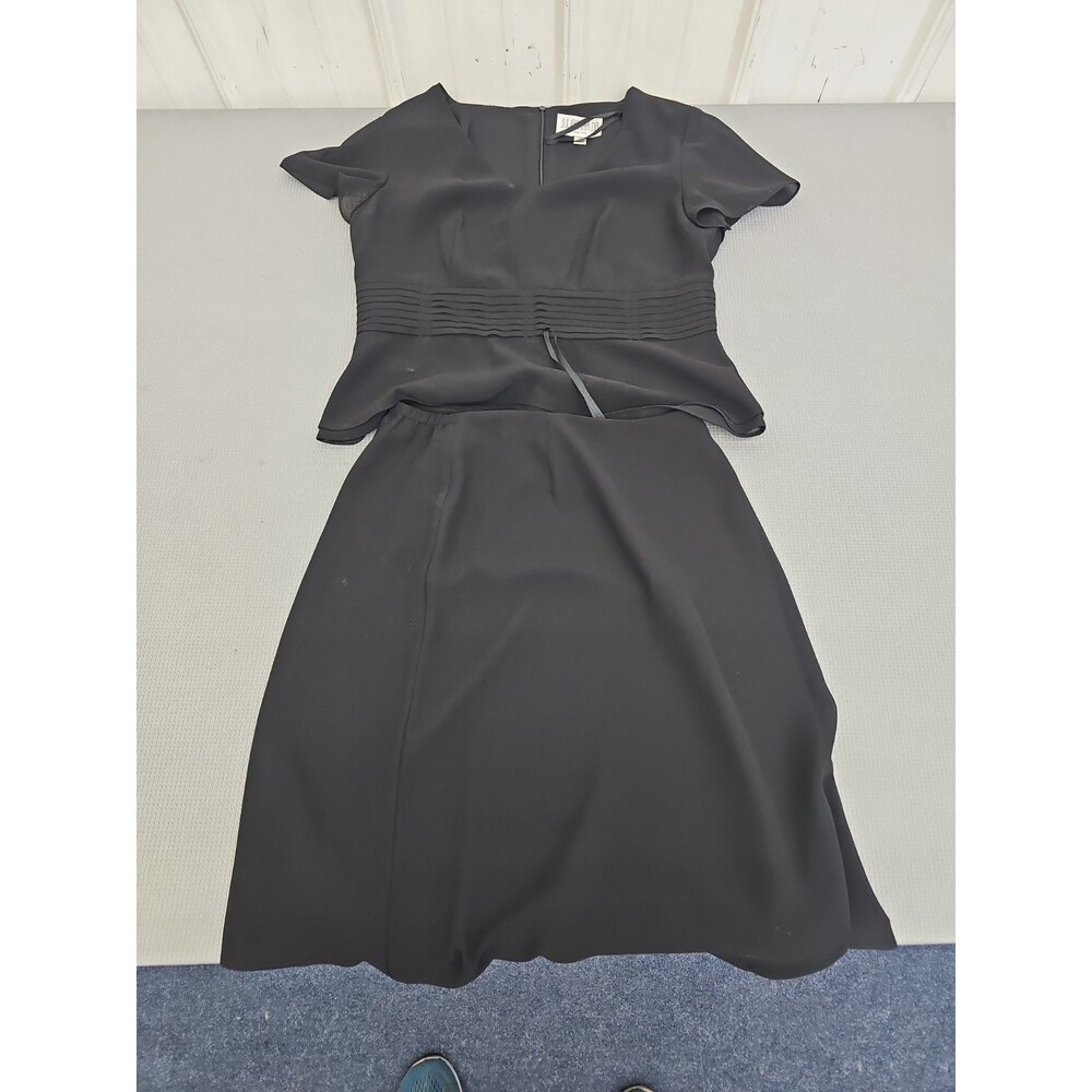 J. Taylor Women's 2-Piece Skirt Blouse 12 Regular Lace Lined Solid Black